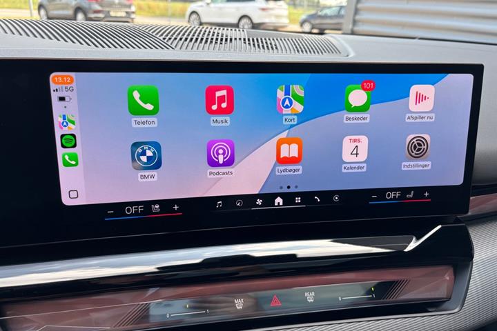 Hvid BMW i5 fra 2025