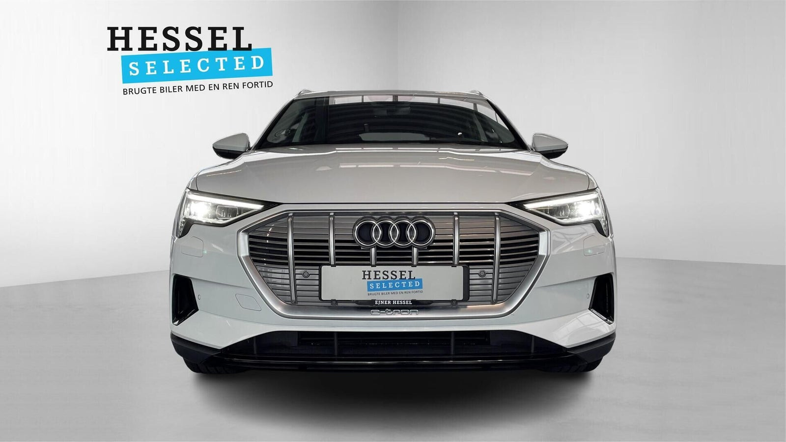 Hvid Audi e-tron fra 2020