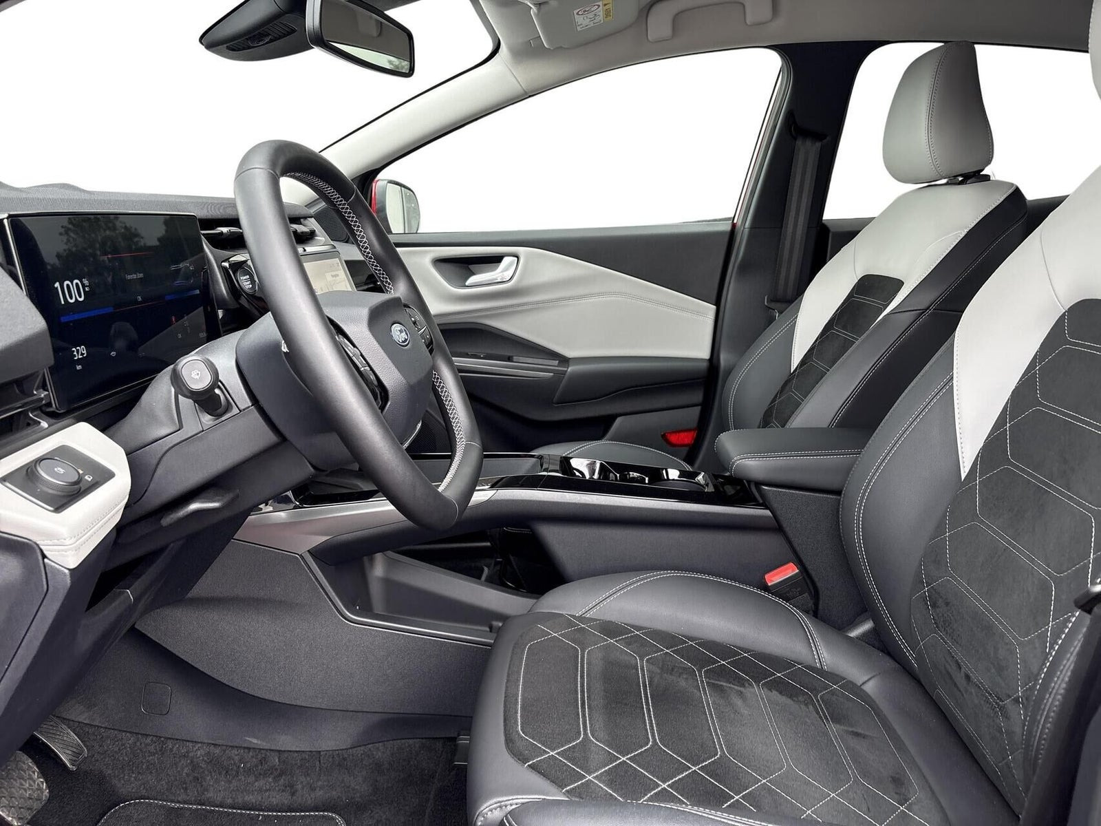 Rød Ford Puma fra 2025