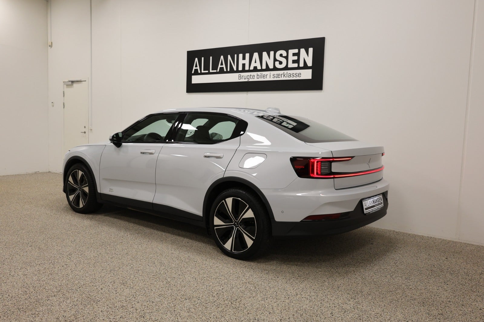 Hvid Polestar 2 fra 2023