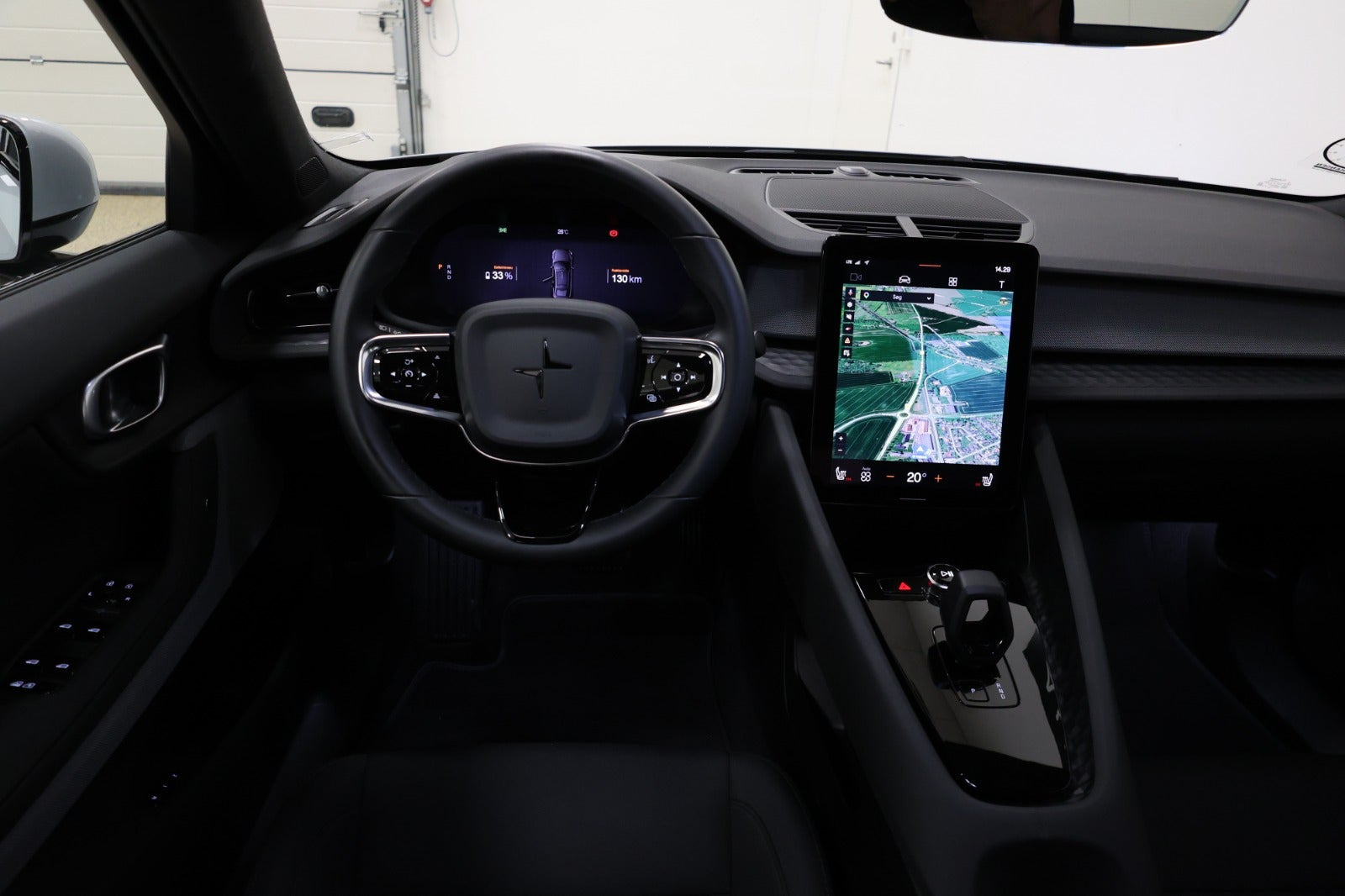 Hvid Polestar 2 fra 2023
