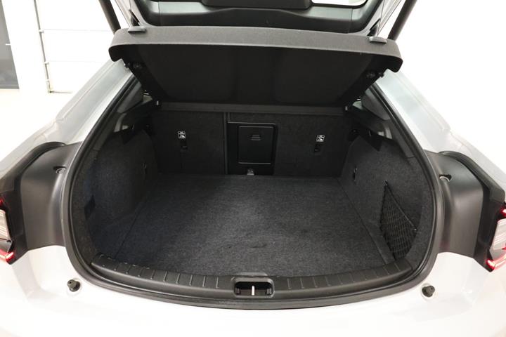 Hvid Polestar 2 fra 2023
