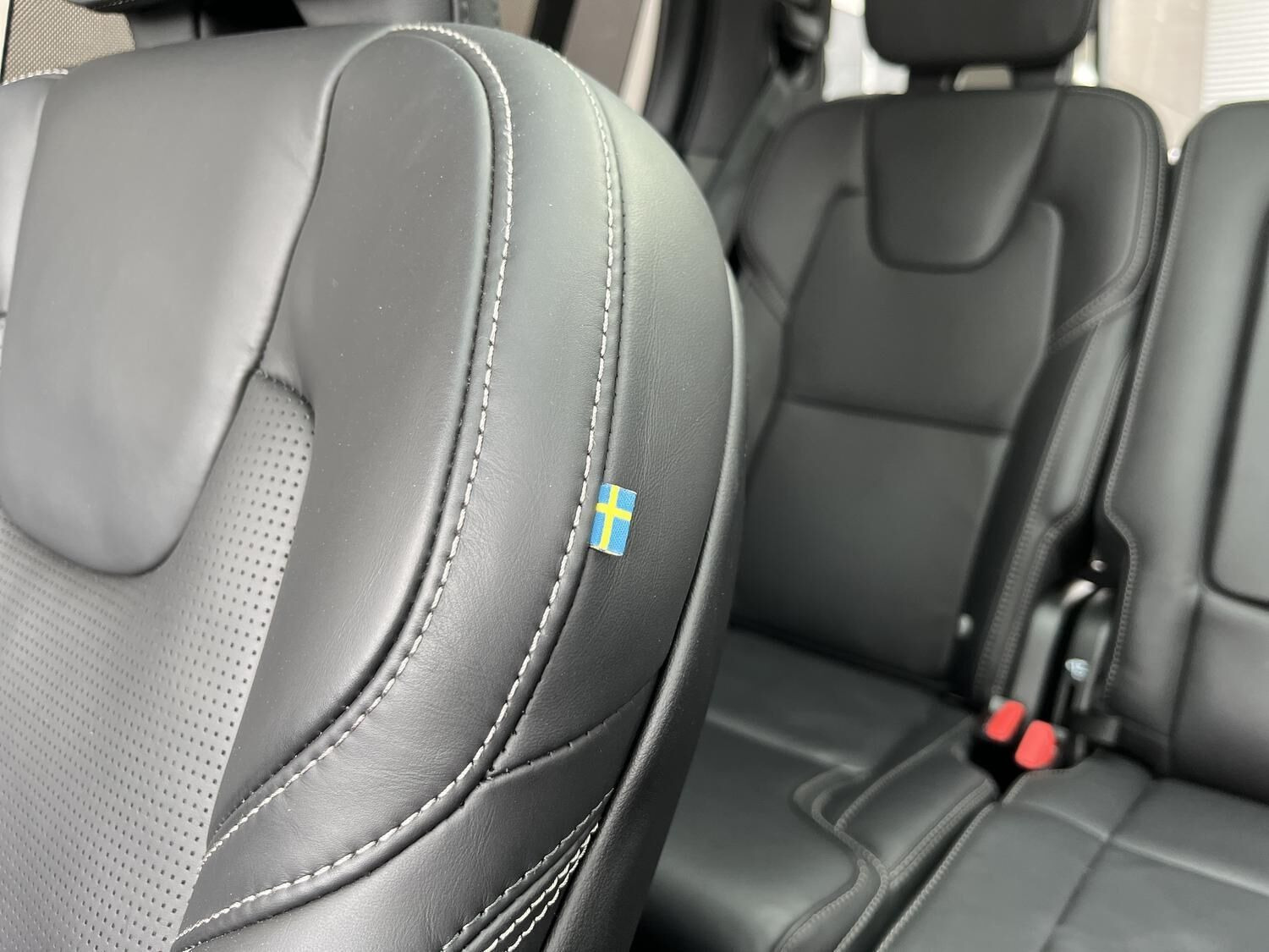 Blå Volvo XC90 fra 2026