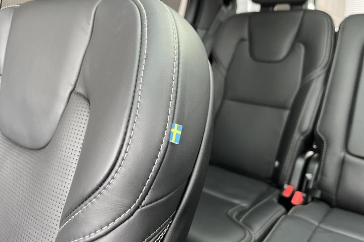 Blå Volvo XC90 fra 2026