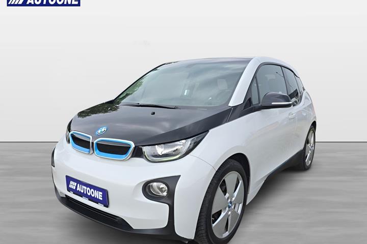 Hvid BMW i3 fra 2015 set udefra