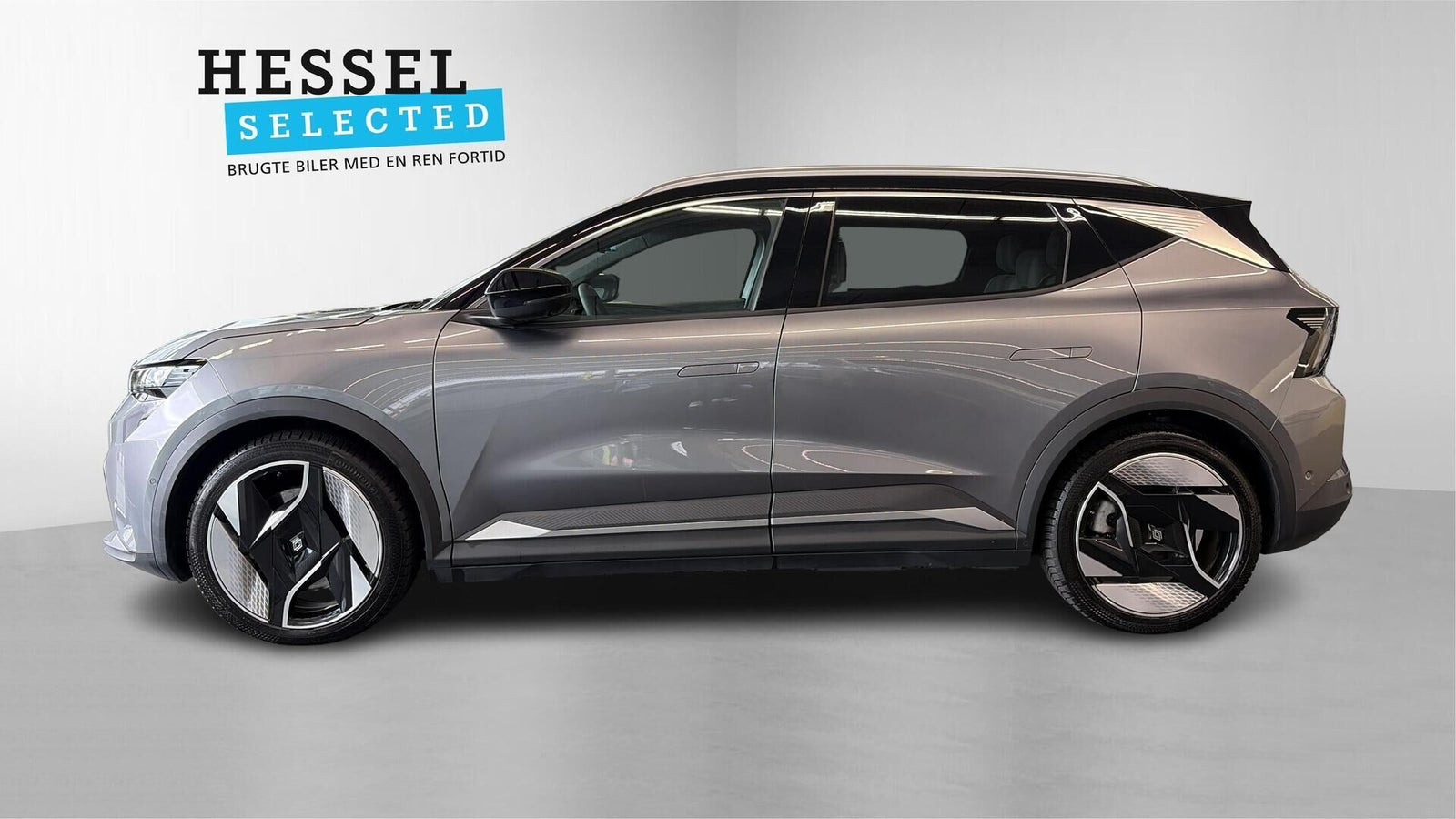 Grå Renault Scenic E-Tech fra 2025