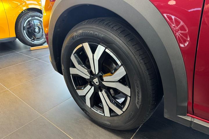 Rød Dacia Sandero Stepway fra 2021
