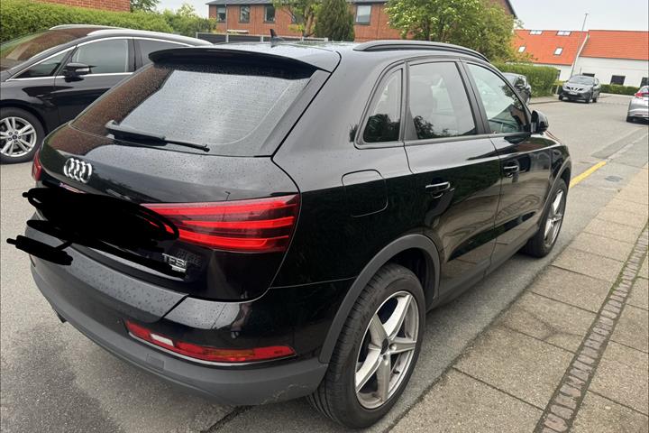 Sort Audi Q3 fra 2015