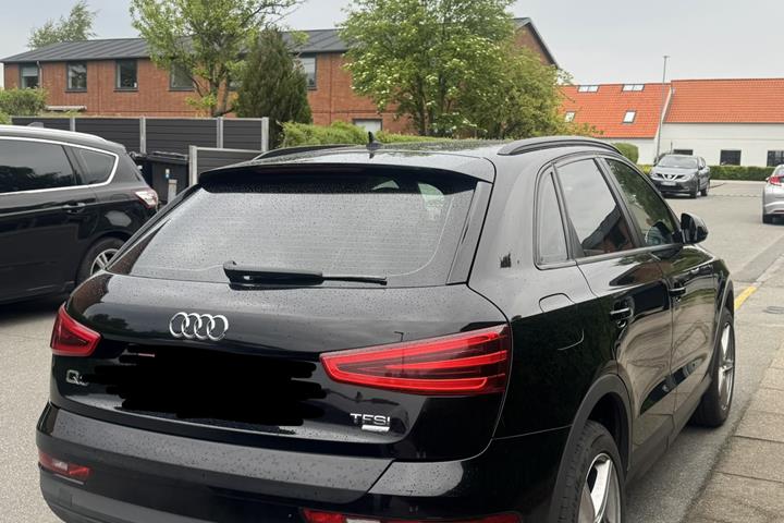 Sort Audi Q3 fra 2015