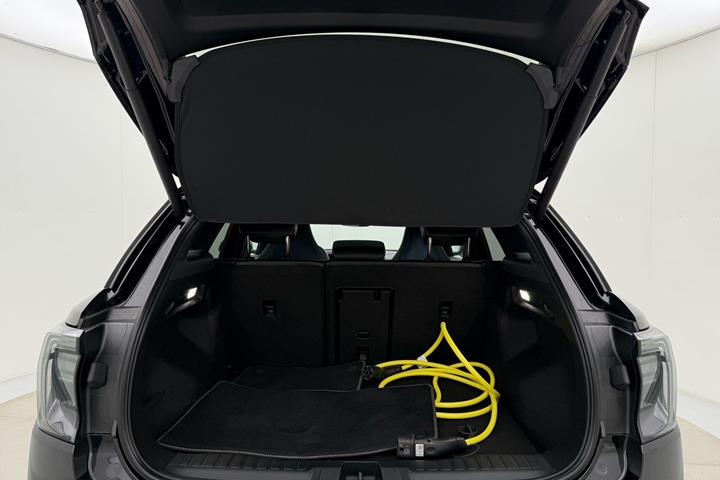 Sort Ford Explorer fra 2025