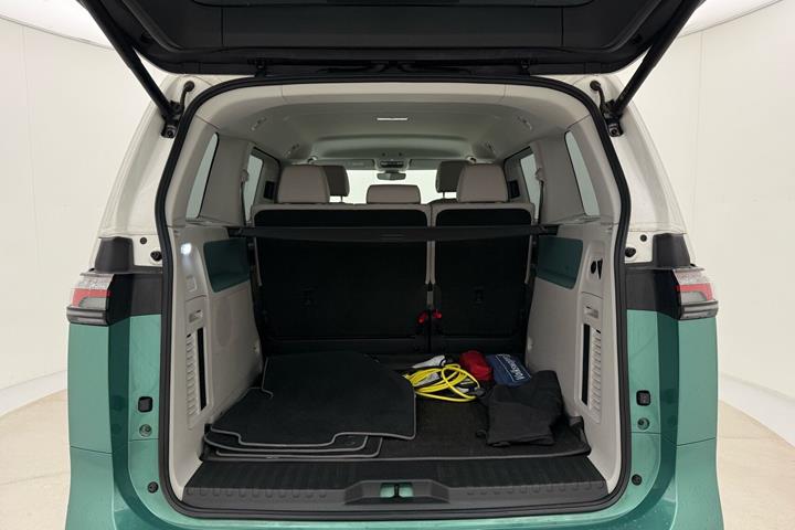 Grøn VW ID.Buzz fra 2024