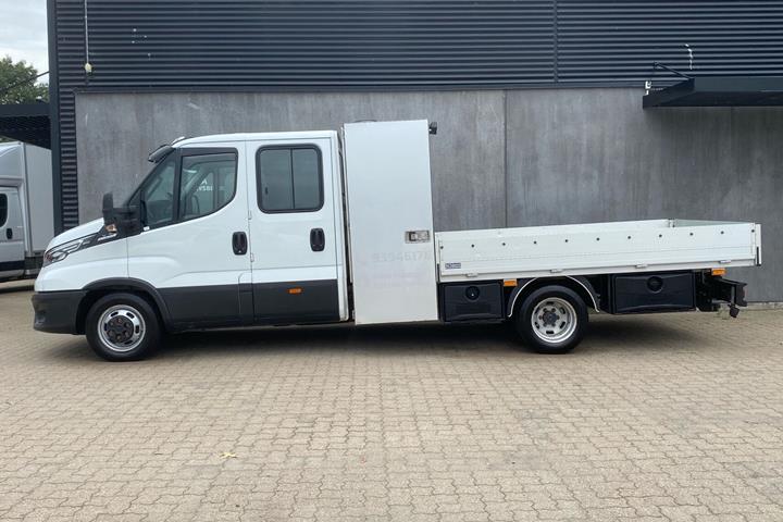 Hvid Iveco Daily fra 2023