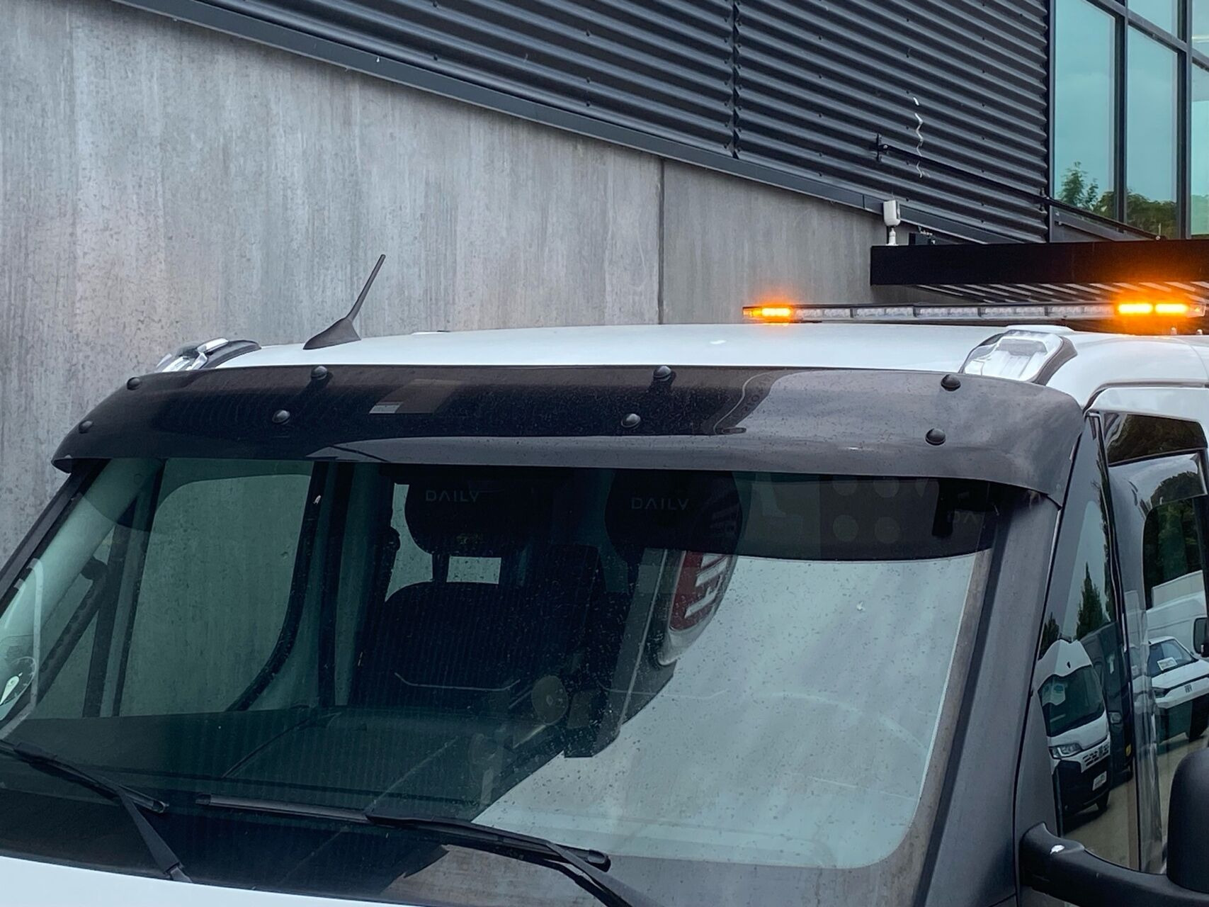 Hvid Iveco Daily fra 2023
