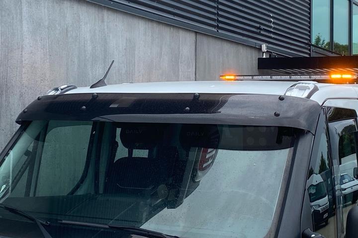 Hvid Iveco Daily fra 2023