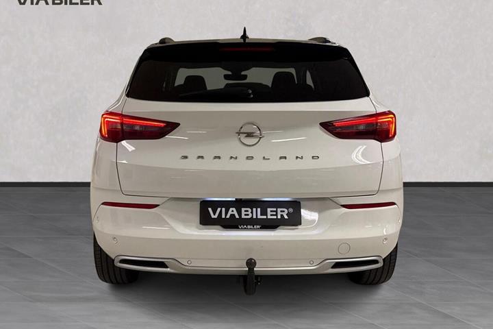 Hvid Opel Grandland X fra 2022