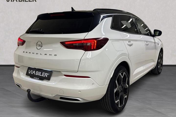 Hvid Opel Grandland X fra 2022