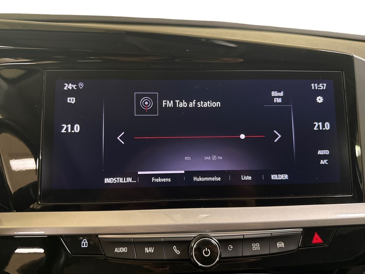 Hvid Opel Grandland X fra 2022