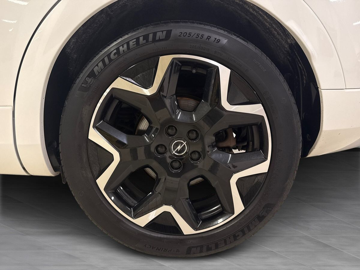 Hvid Opel Grandland X fra 2022