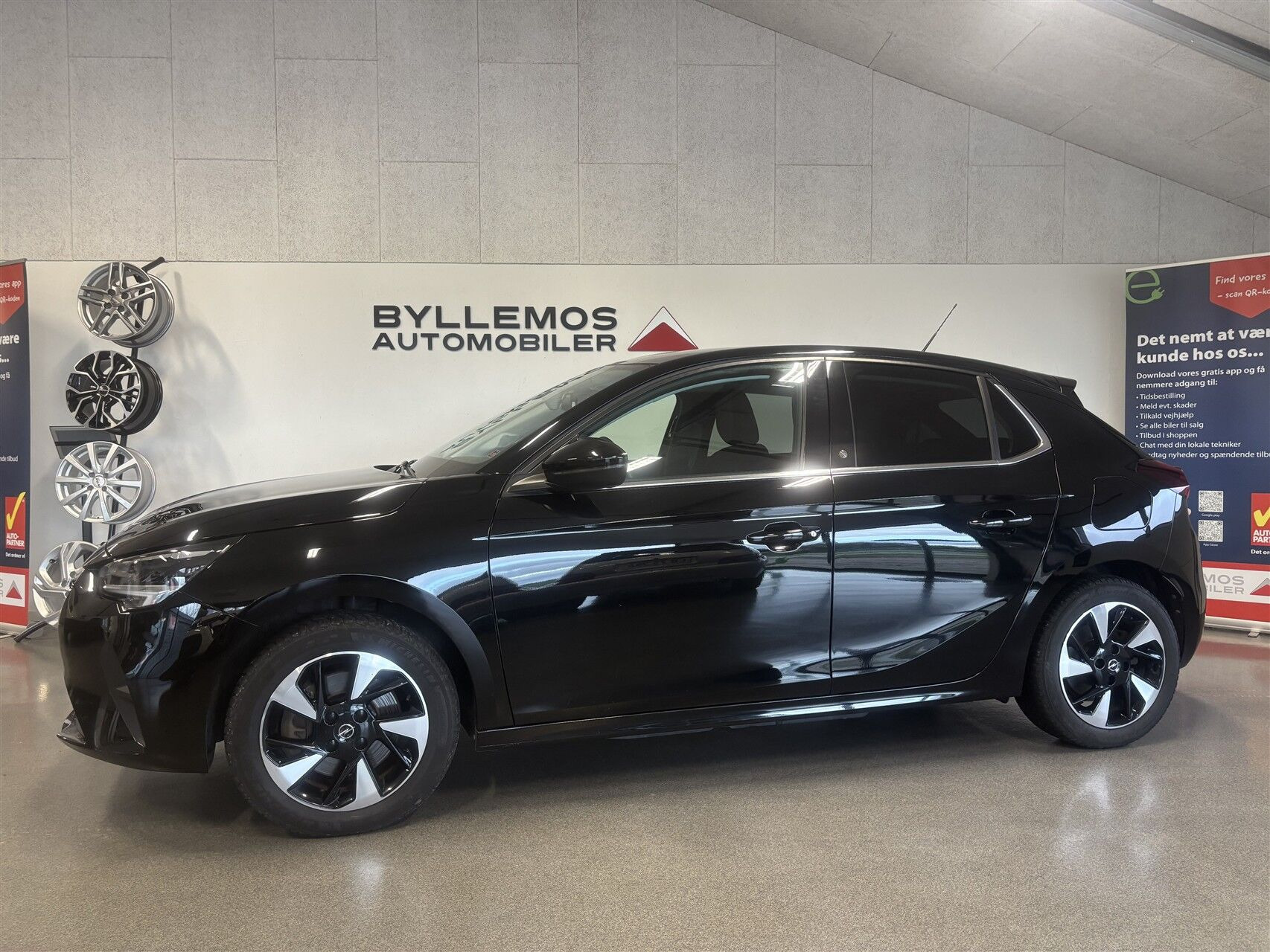 Sort Opel Corsa-e fra 2021