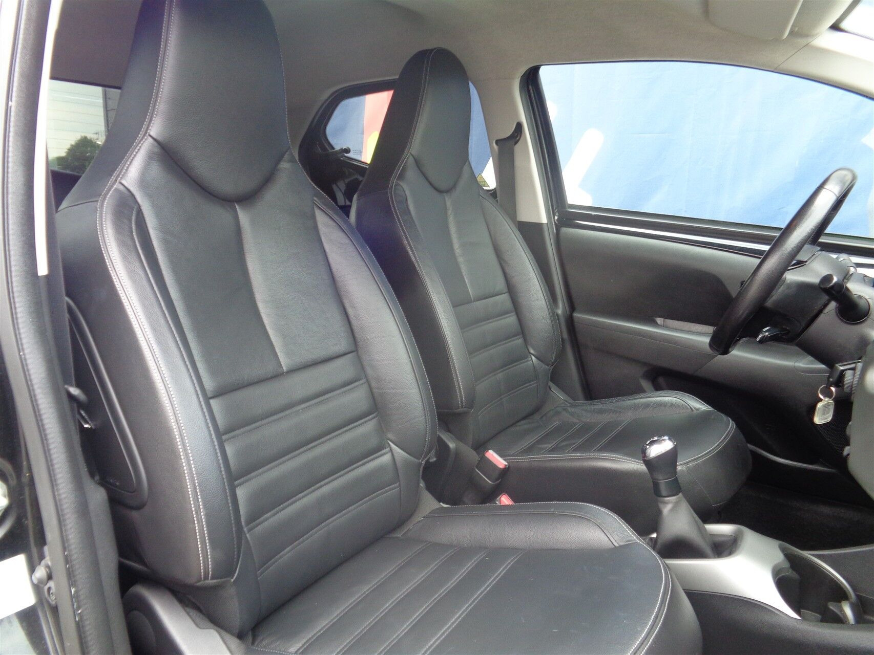 Sort Toyota Aygo fra 2017