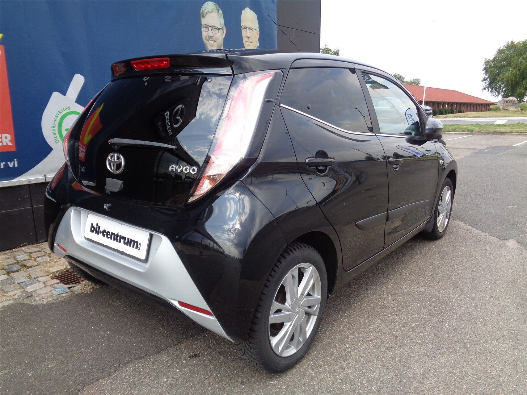 Sort Toyota Aygo fra 2017