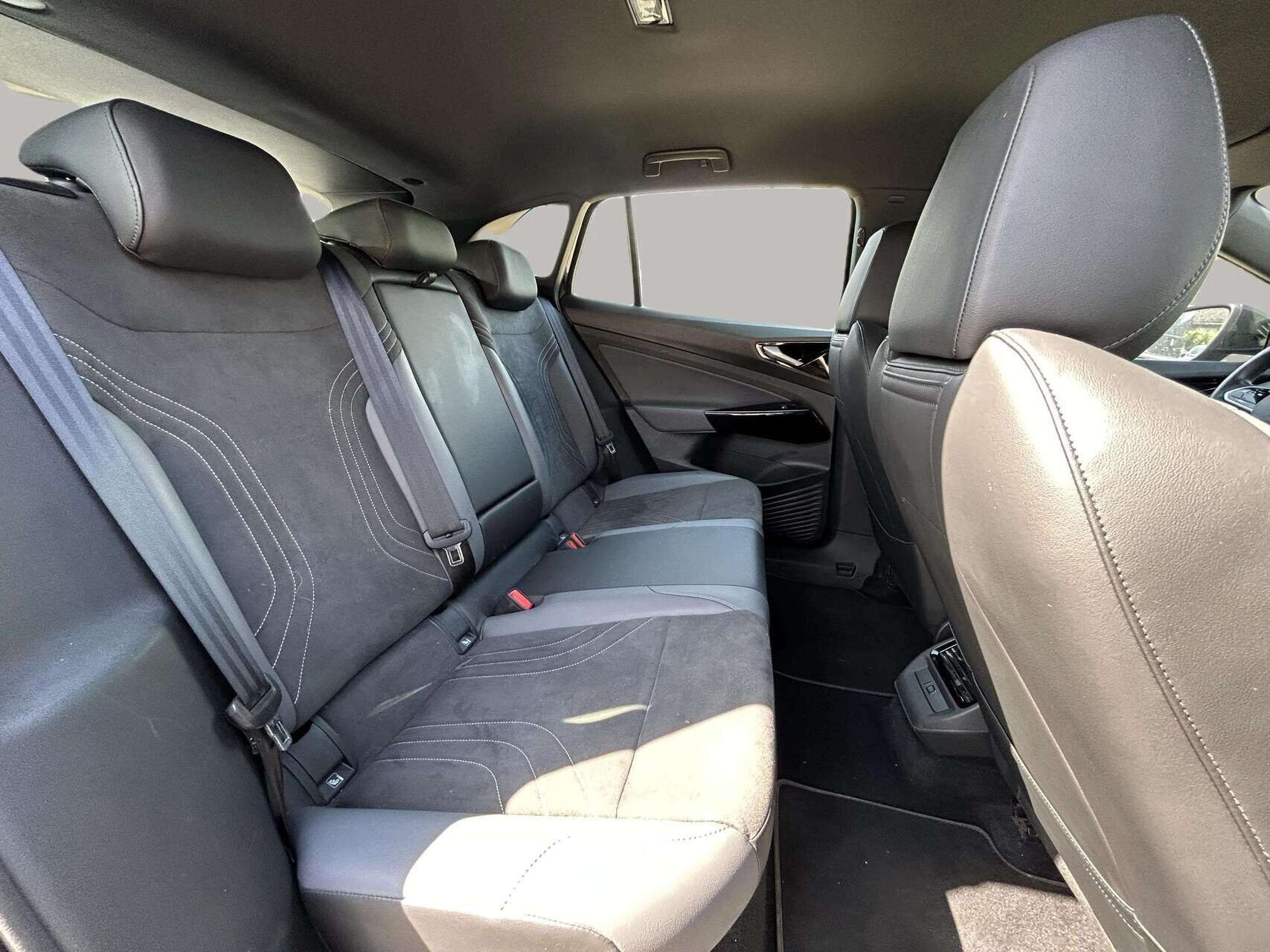 Sort VW ID.4 fra 2023