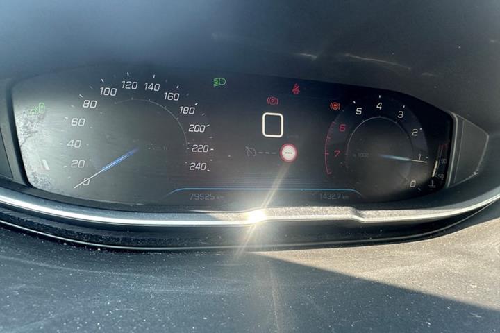 undefined Peugeot 3008 fra 2018