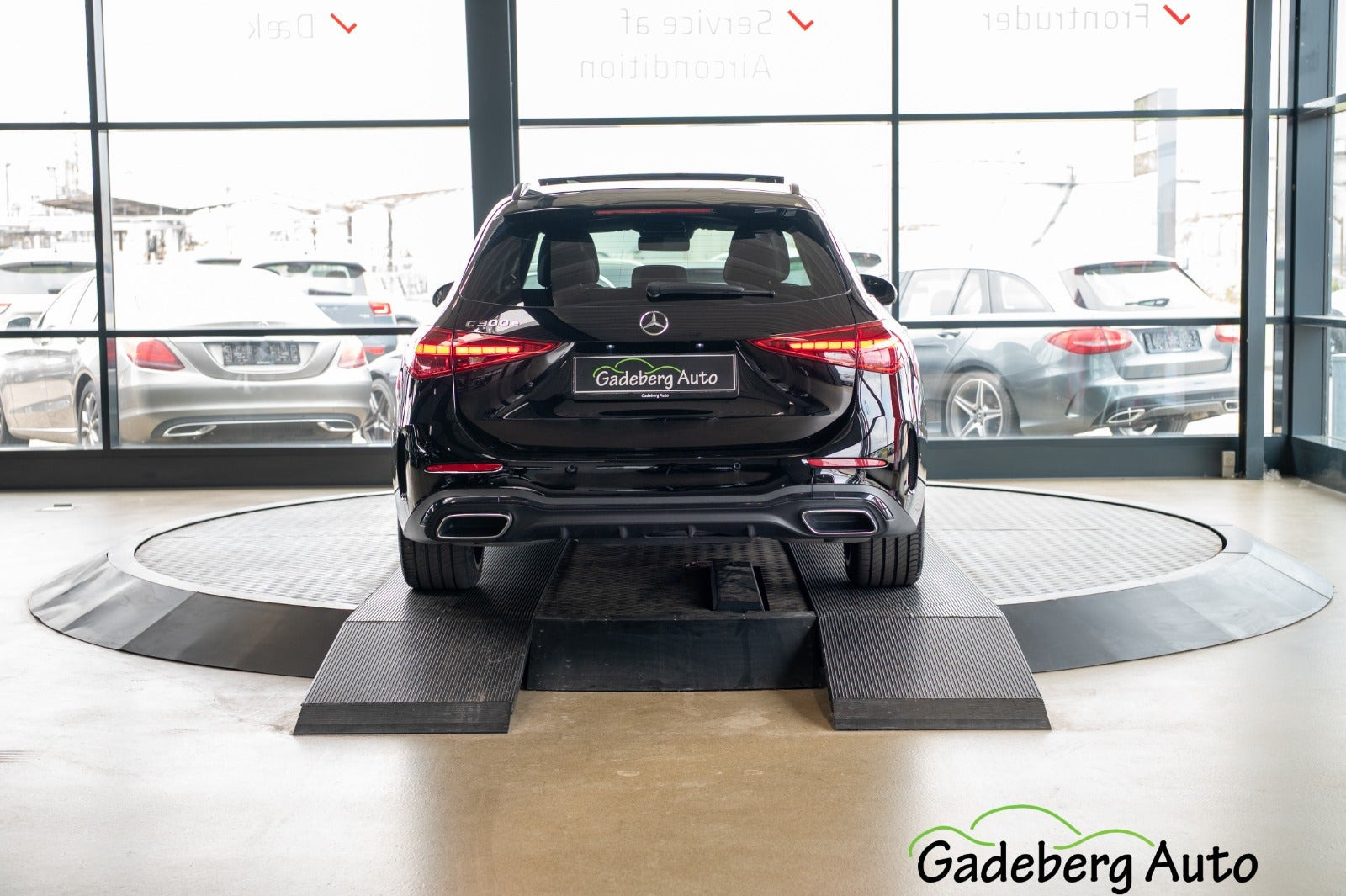 Sort Mercedes C300 e fra 2022