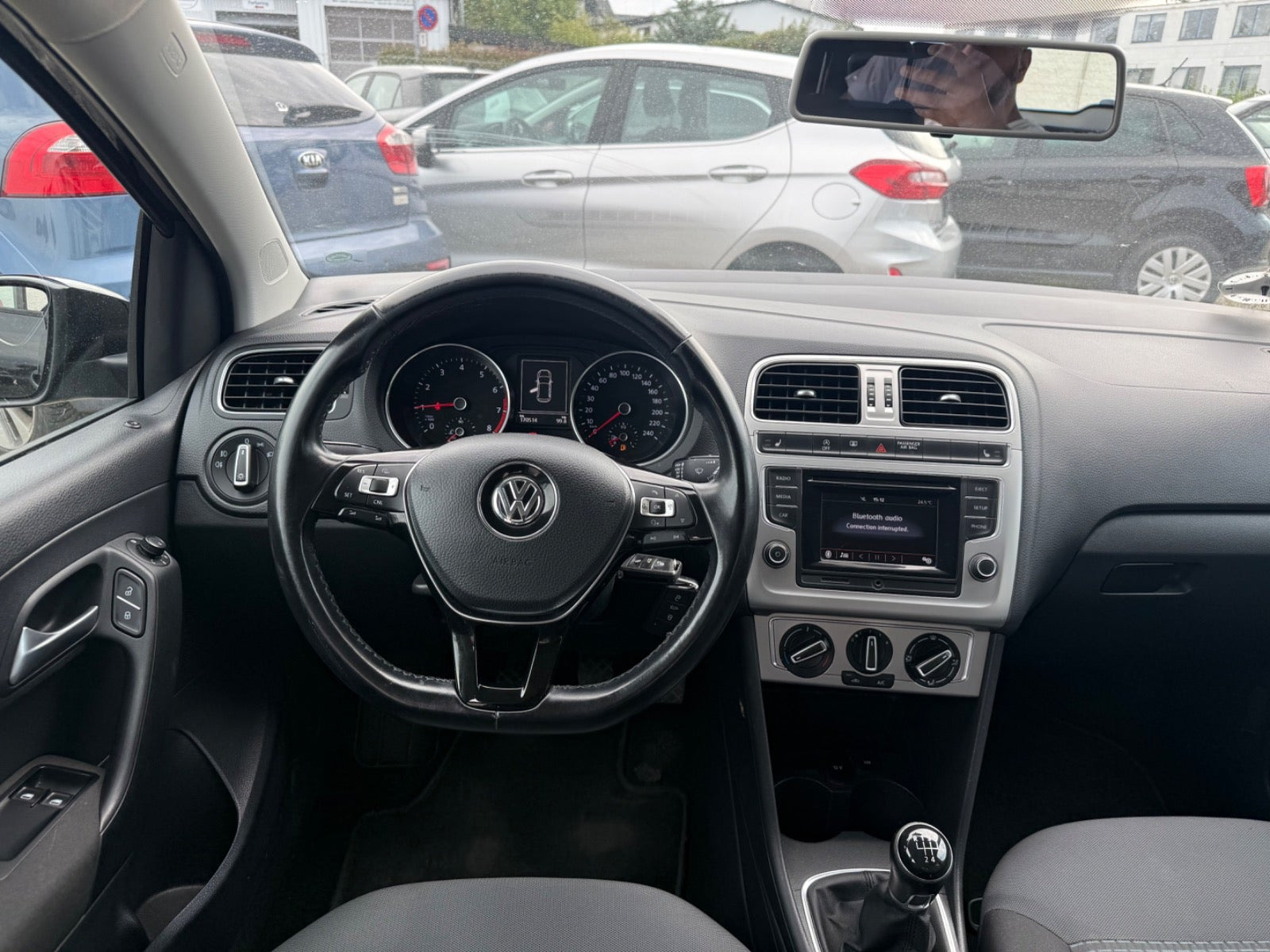 Sort VW Polo fra 2015