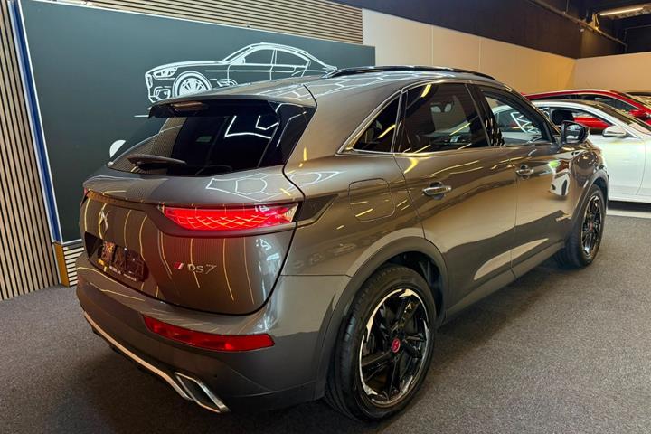 Grå DS DS 7 CrossBack fra 2021