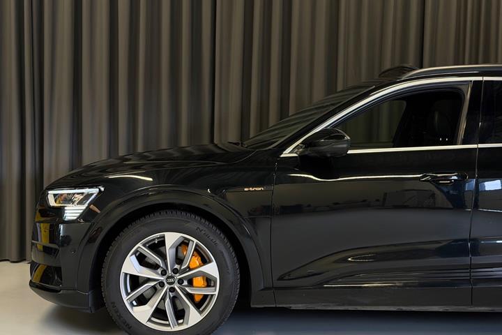 Sort Audi e-tron fra 2019