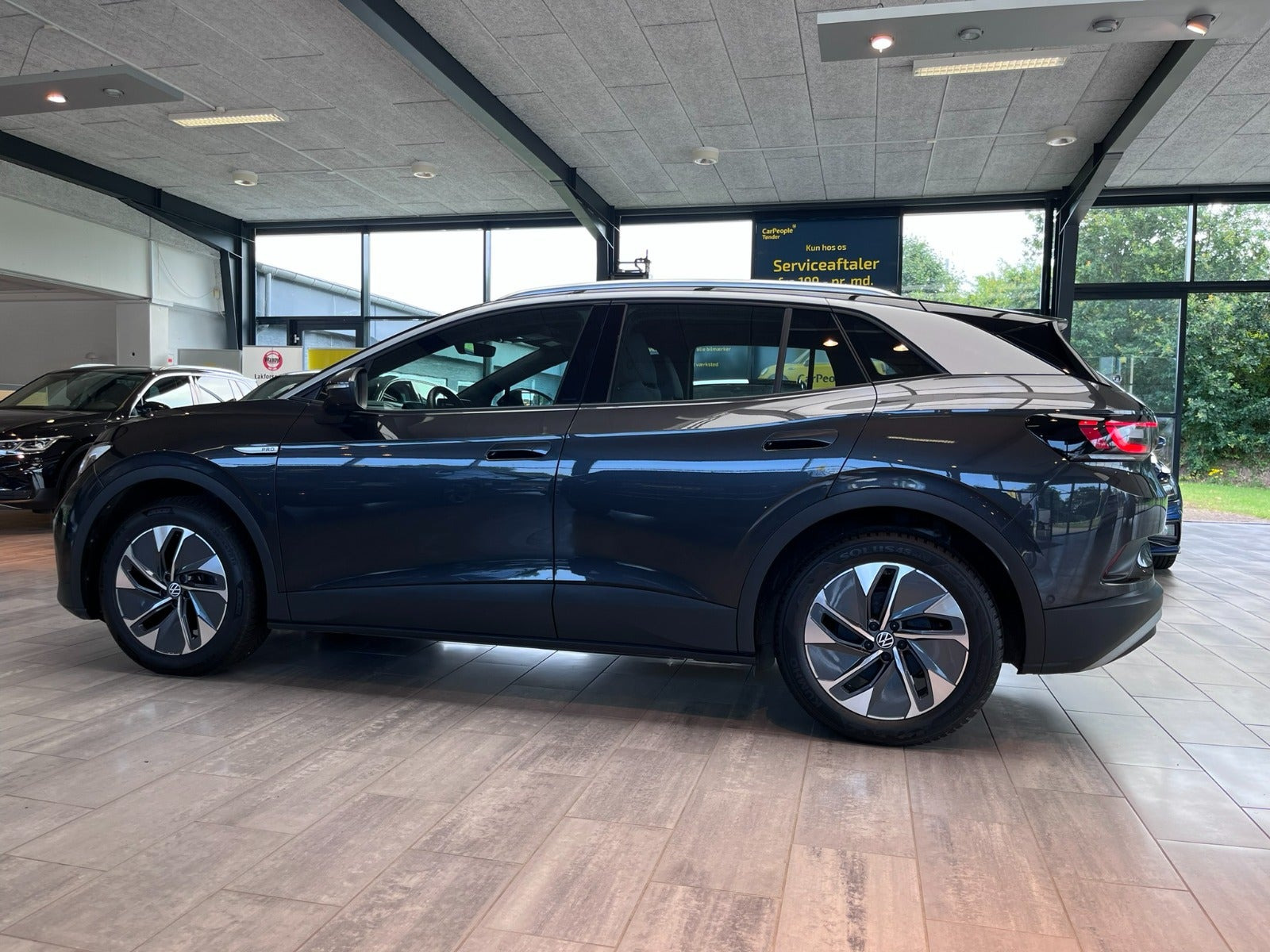 Grå VW ID.4 fra 2023