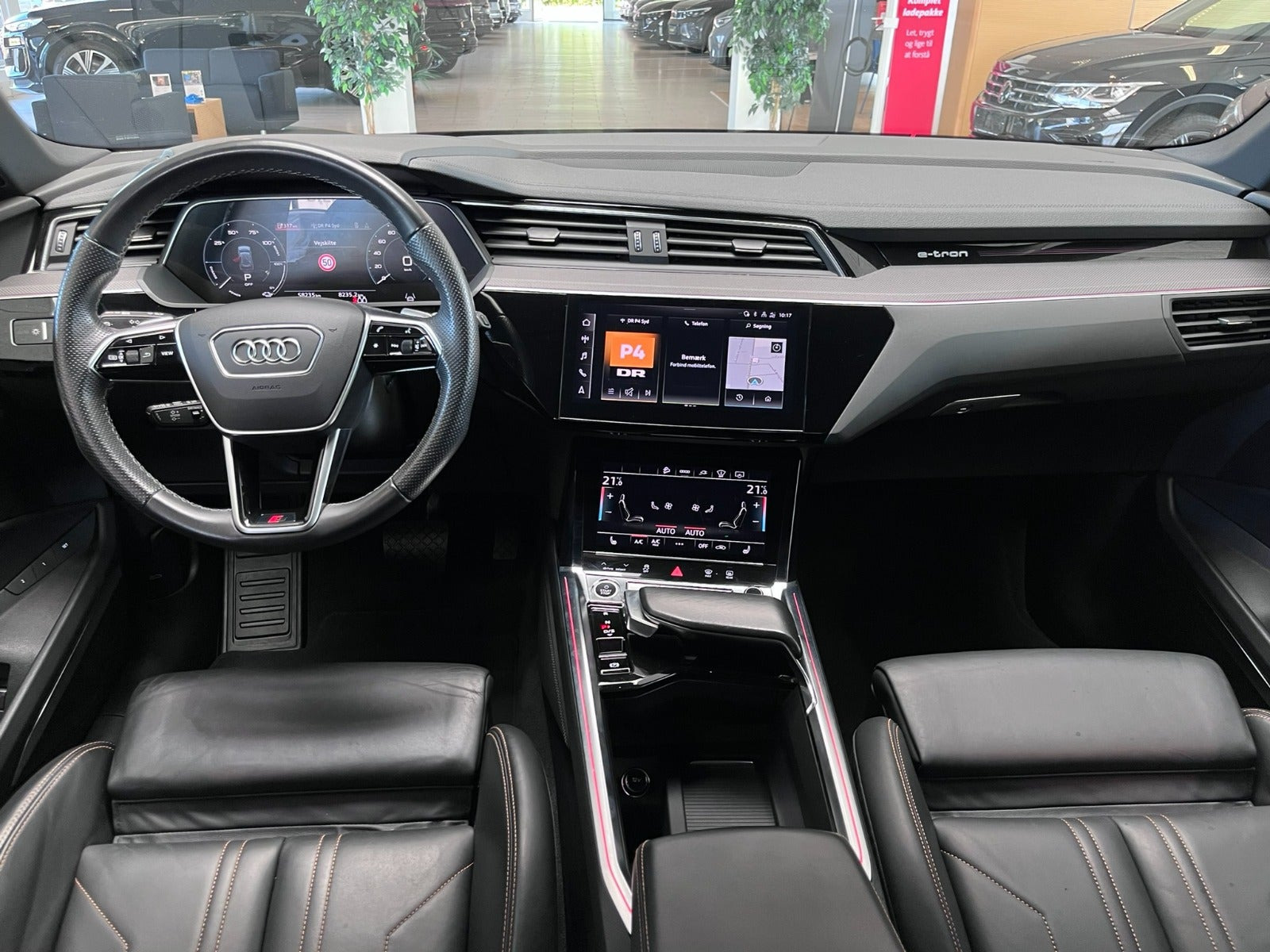 Sort Audi e-tron fra 2023