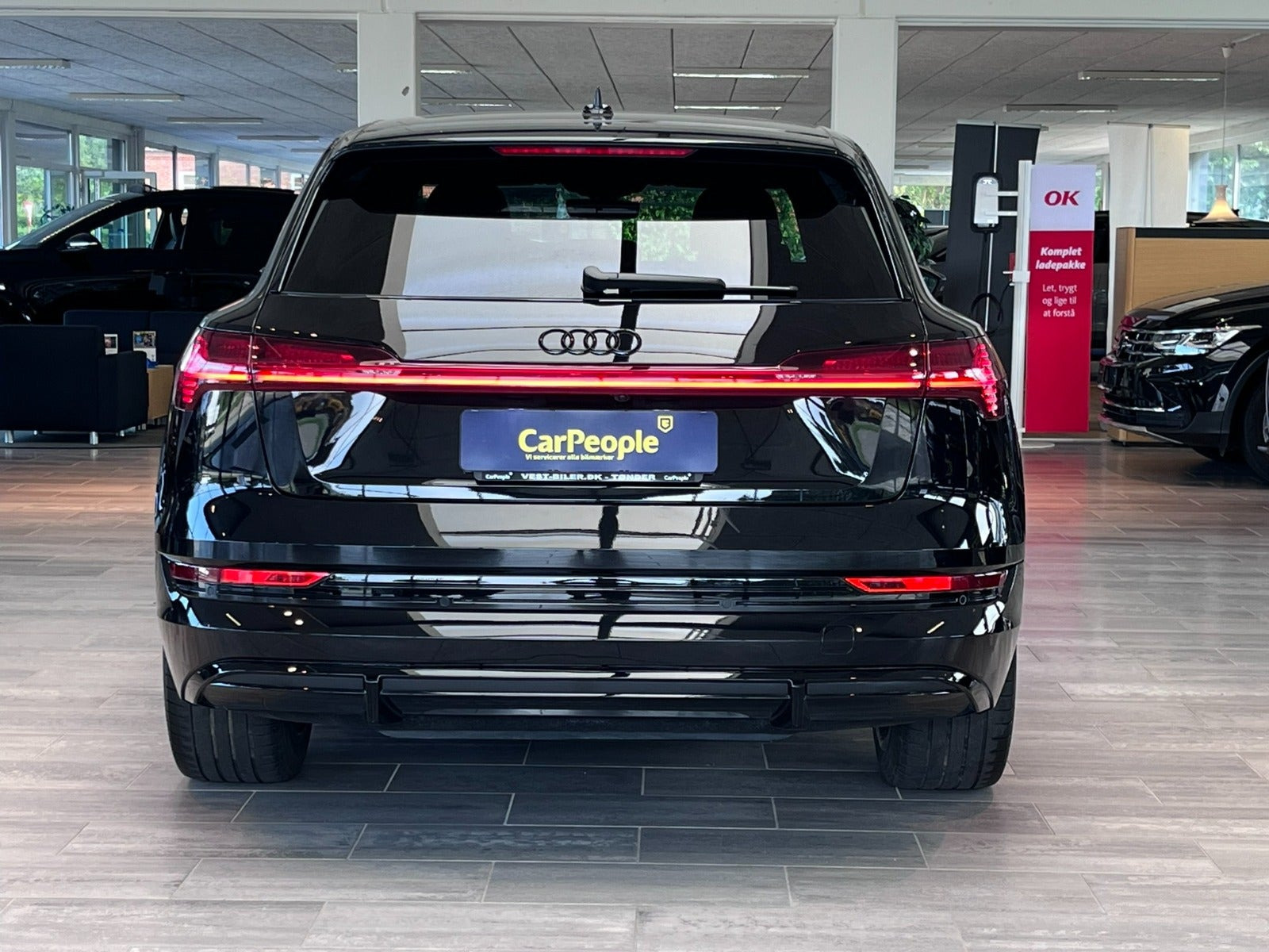 Sort Audi e-tron fra 2023