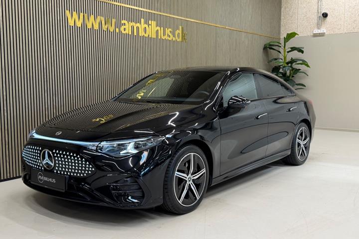 Grøn Mercedes CLA250+ fra 2026