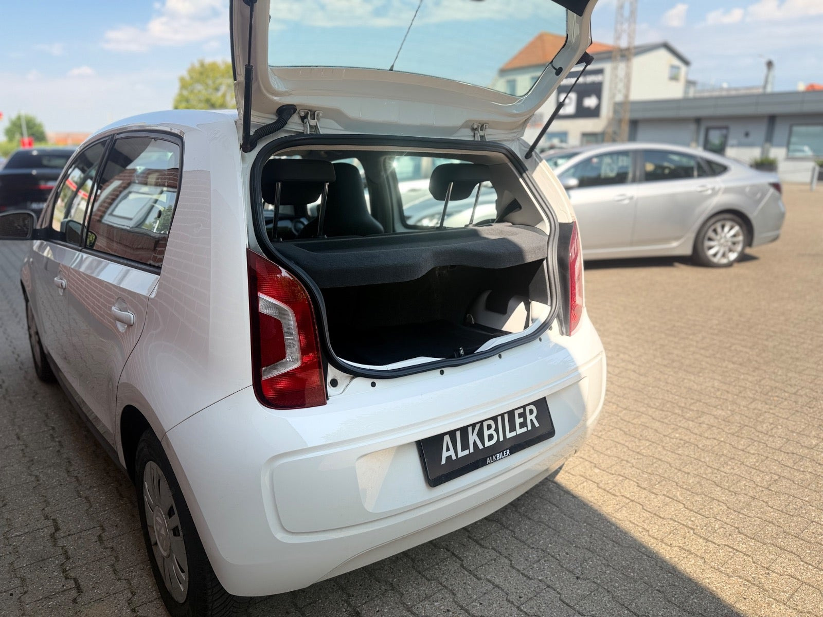 Hvid VW UP! fra 2013