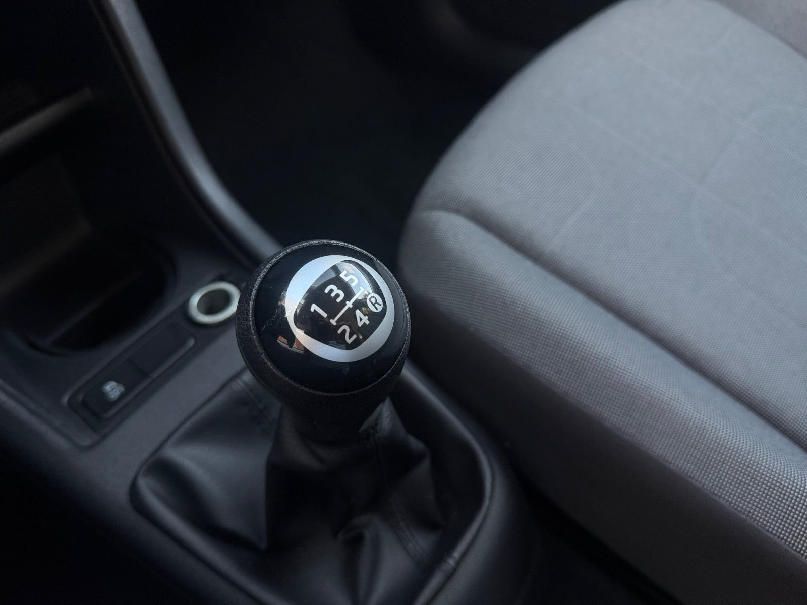 Hvid VW UP! fra 2013