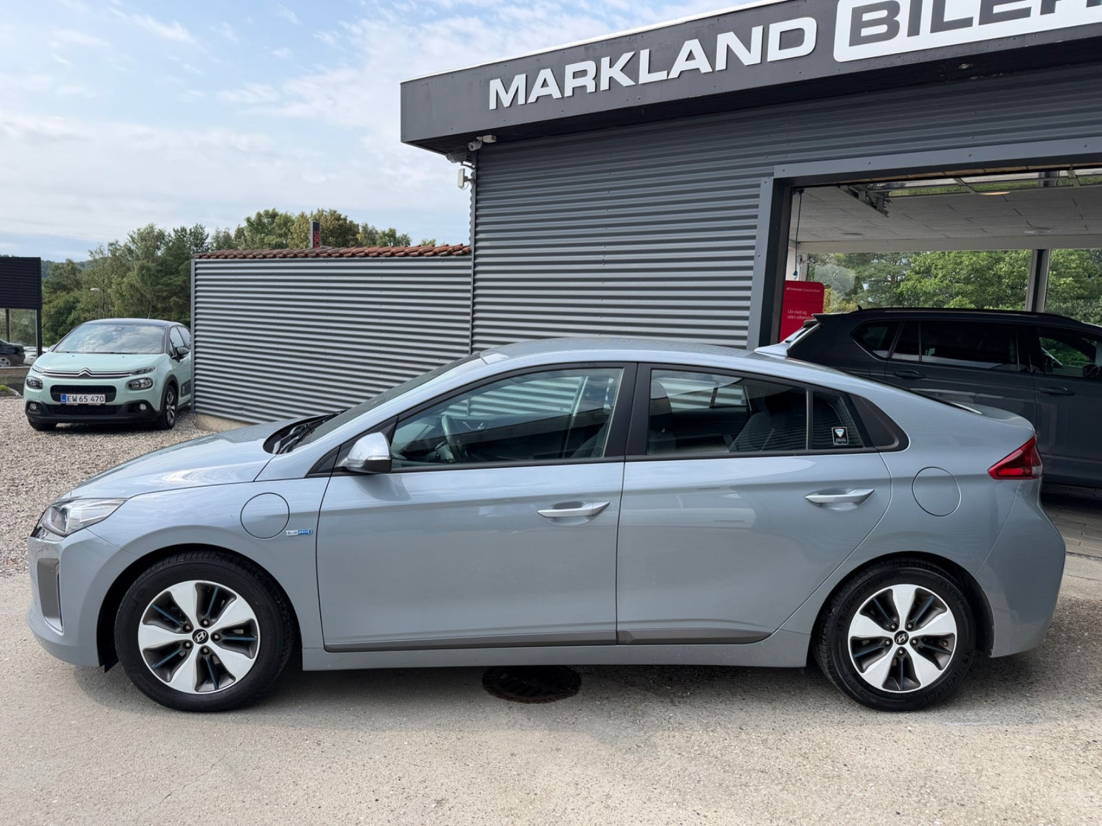 Grå Hyundai Ioniq fra 2018