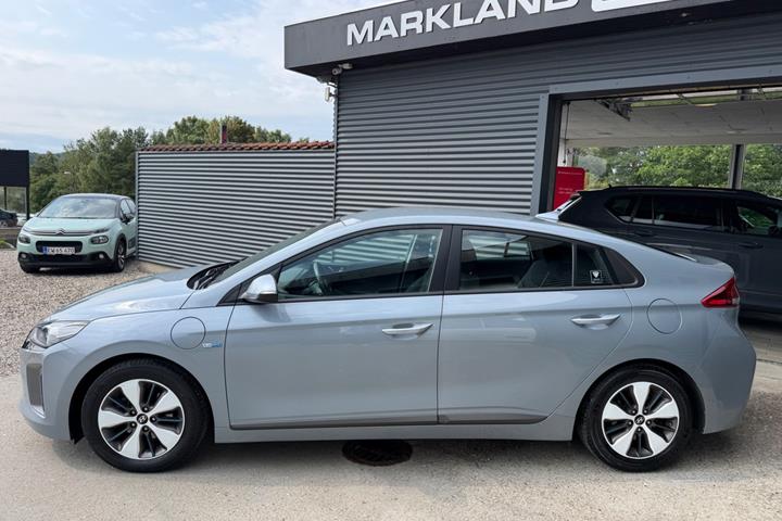 Grå Hyundai Ioniq fra 2018