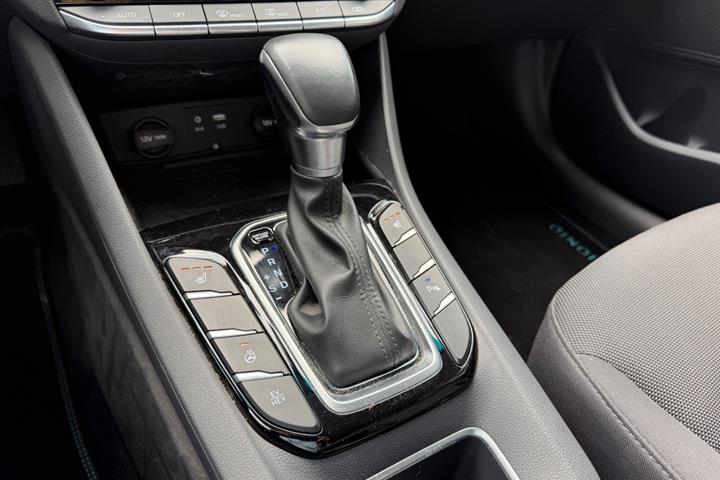 Grå Hyundai Ioniq fra 2018