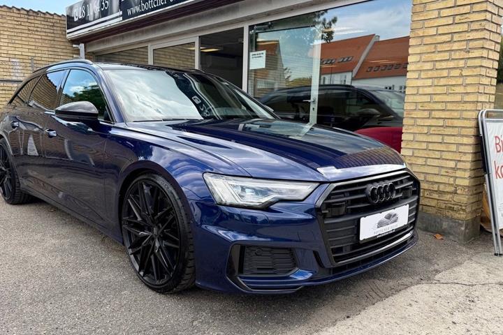 Blå Audi A6 fra 2020