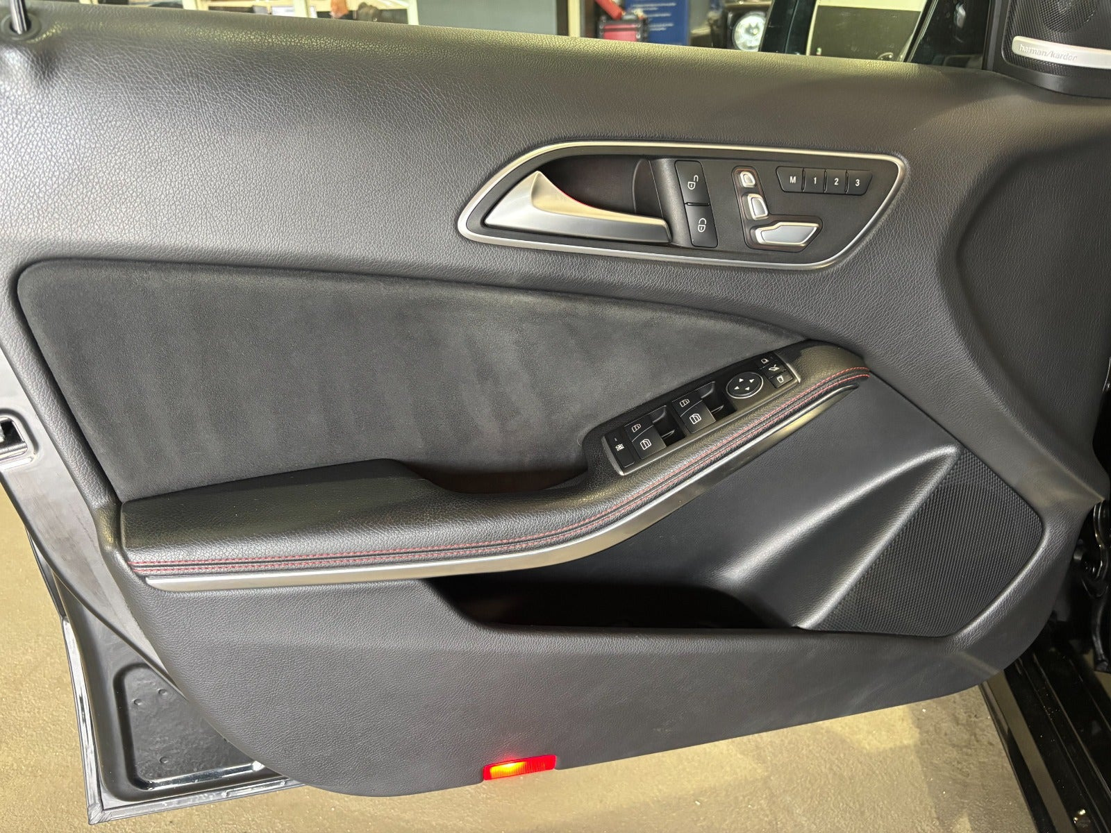 Sort Mercedes A45 fra 2016