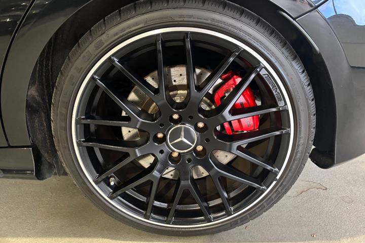 Sort Mercedes A45 fra 2016
