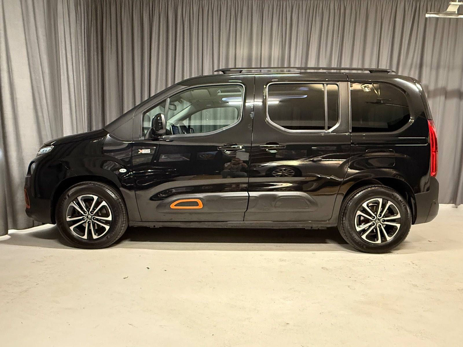 Sort Citroën Berlingo fra 2018