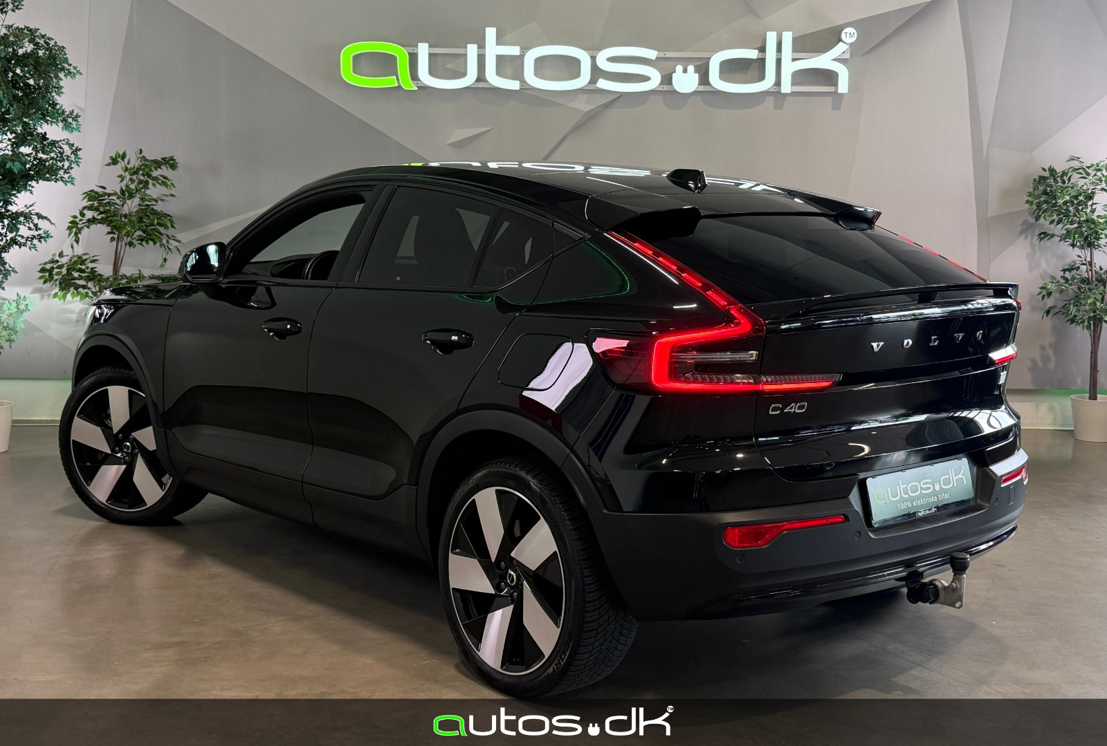 Sort Volvo C40 fra 2024
