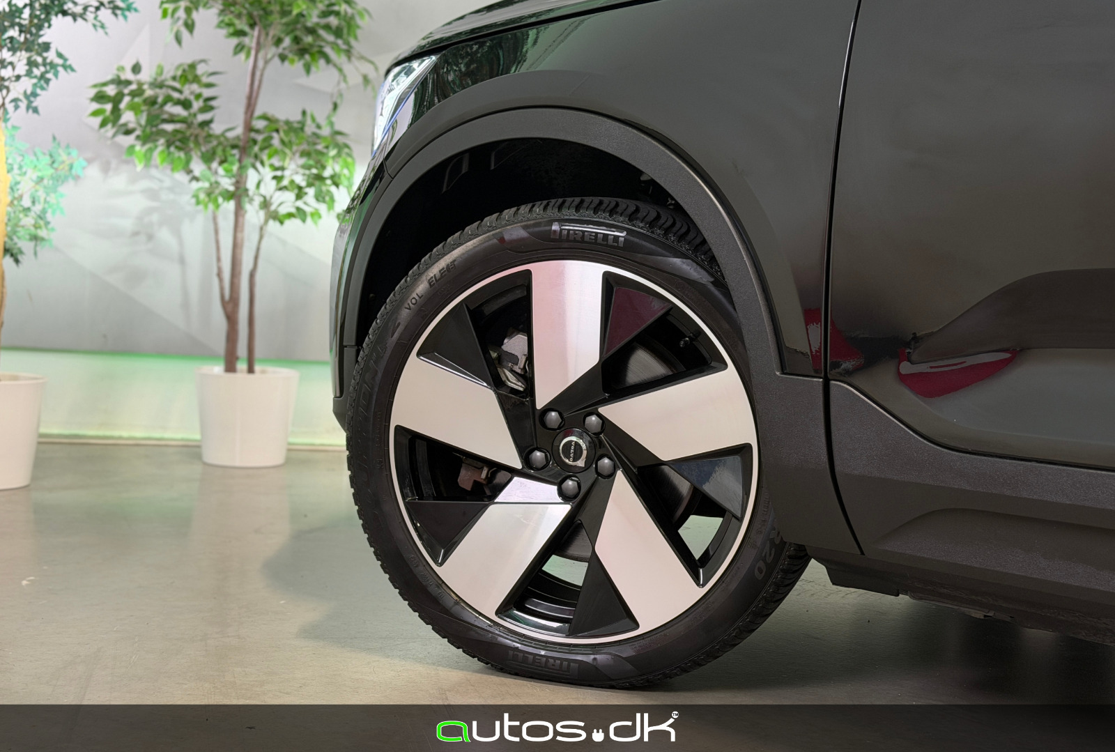 Sort Volvo C40 fra 2024