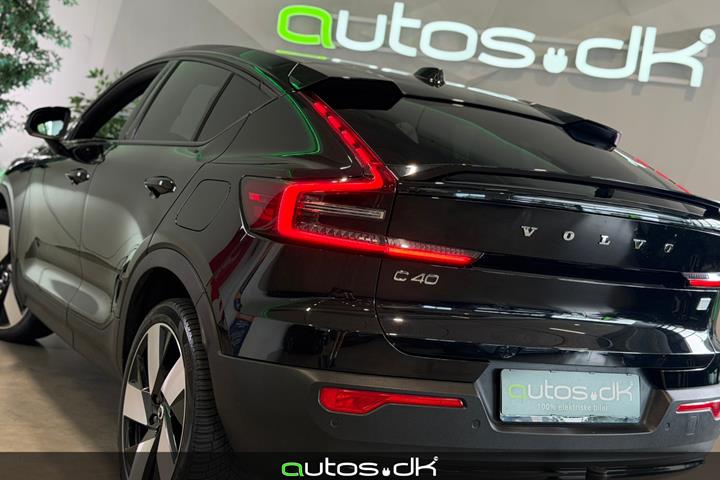 Sort Volvo C40 fra 2024