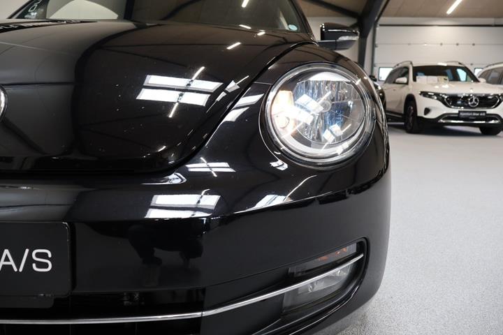 Sort VW The Beetle fra 2012