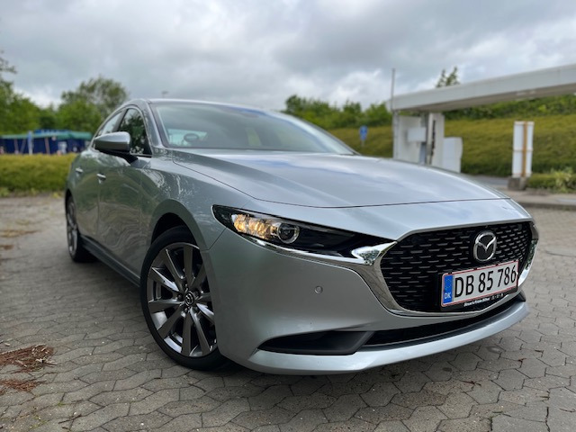 Mazda 3 2,0 SkyActiv-G 122 Cosmo aut.