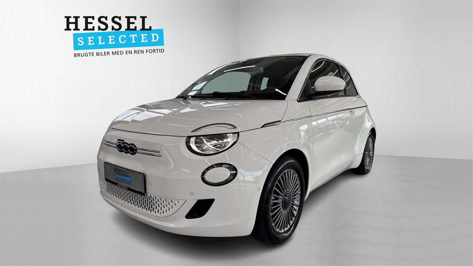 Hvid Fiat 500e fra 2024